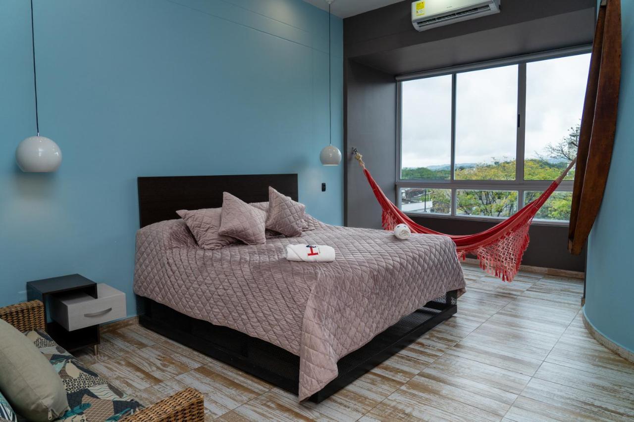 Hotel El Meson Ла-Дорада Екстер'єр фото