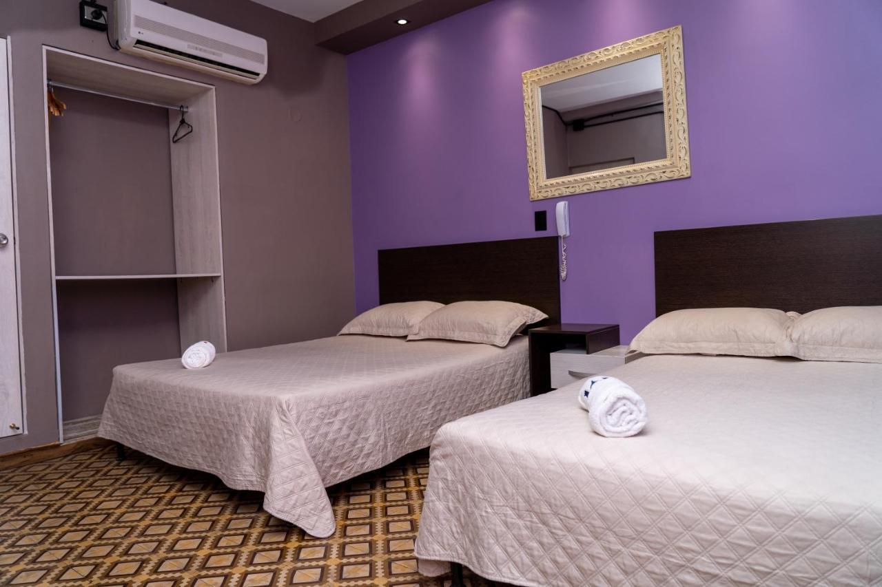 Hotel El Meson Ла-Дорада Екстер'єр фото